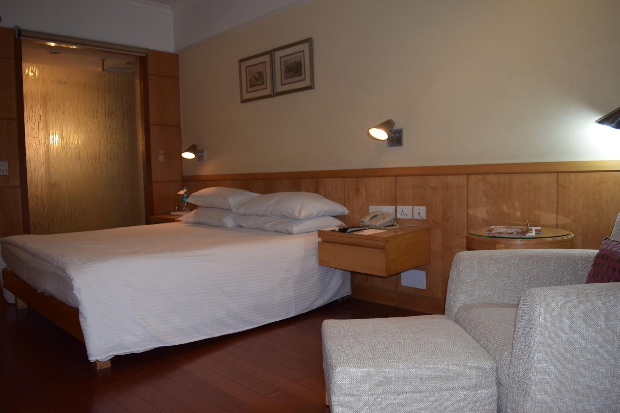 Jaypee Siddharth 5*